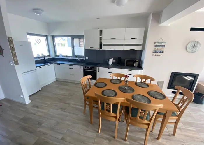 Dino Semesterbostad *